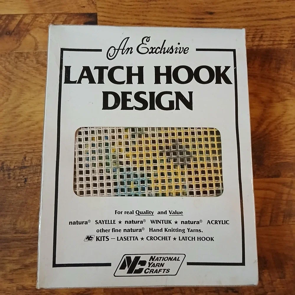 Vintage National Yarn Crafts Latch Hook Kit Floral P448 Corsage 1987 New Sealed